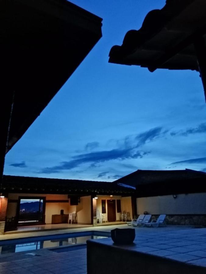 Hostal Hollywood Inn Rionegro Exterior foto